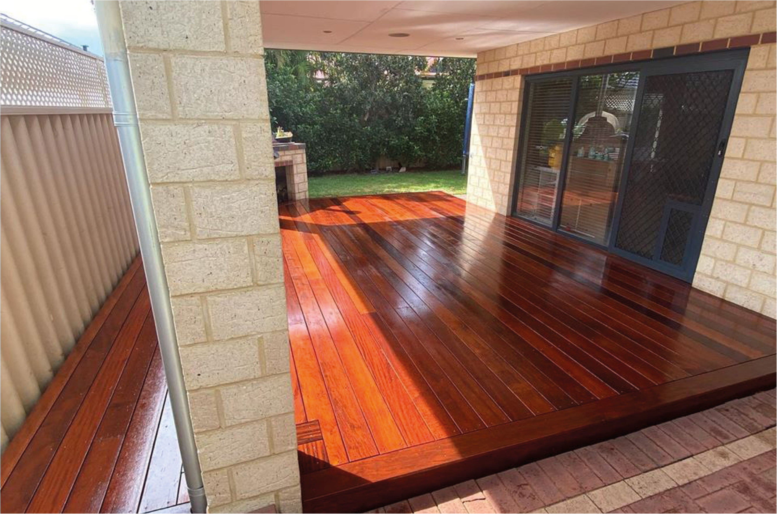 legacy-construction-decking